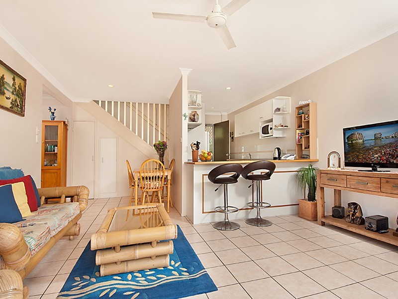 5/3 Advance Place, Sunrise Beach QLD 4567