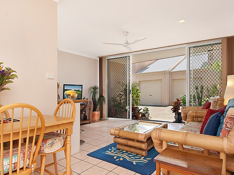 5/3 Advance Place, Sunrise Beach QLD 4567