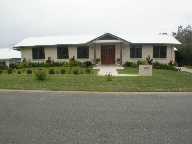 45 Cooroibah Crescent, Tewantin QLD 4565