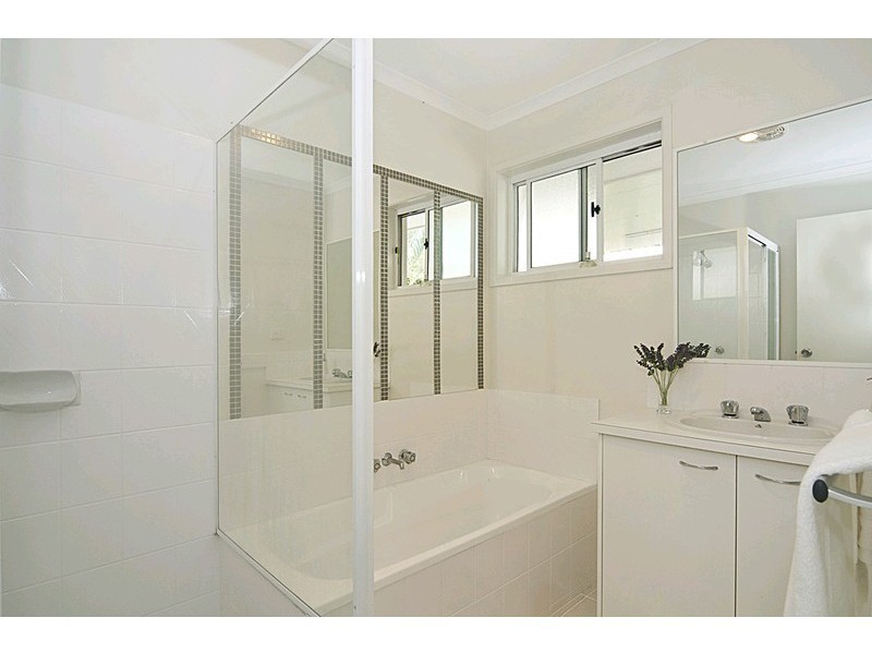 2 Reliance Place, Sunrise Beach QLD 4567