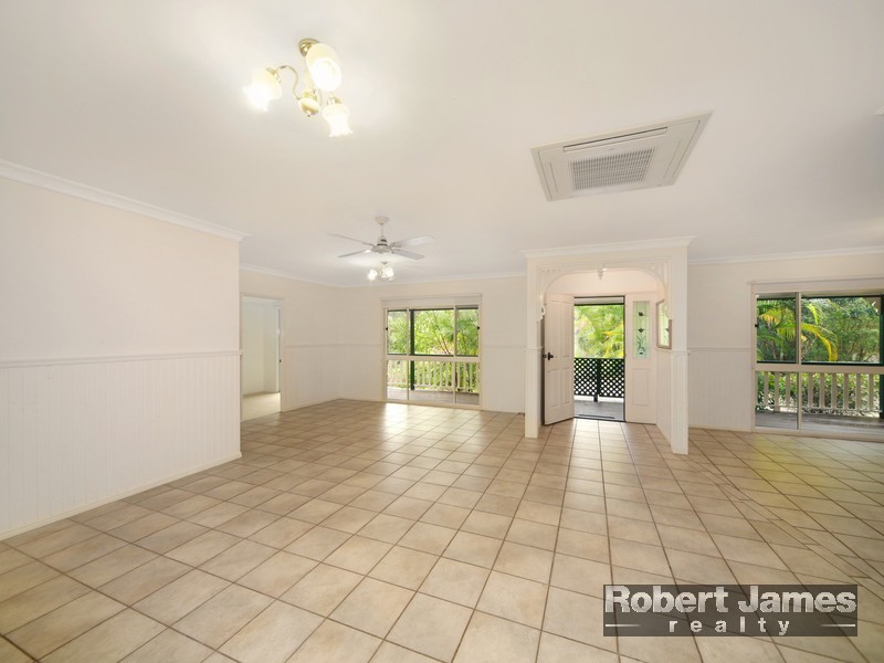 3 Kingsgate Drive, Tinbeerwah QLD 4563