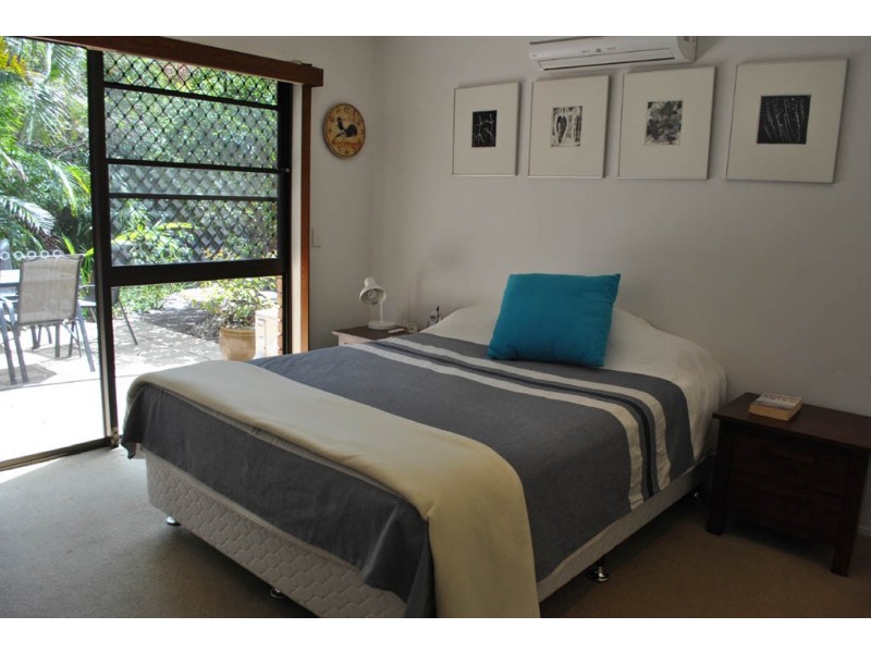 6 Ross Crescent, Sunshine Beach QLD 4567
