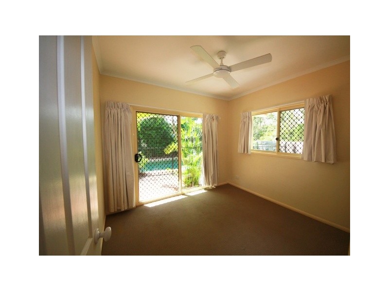 2 Captains Court, Sunrise Beach QLD 4567