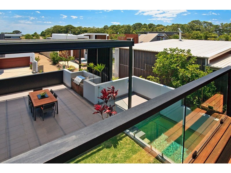 2 Wild Apple Court, Noosa Heads QLD 4567