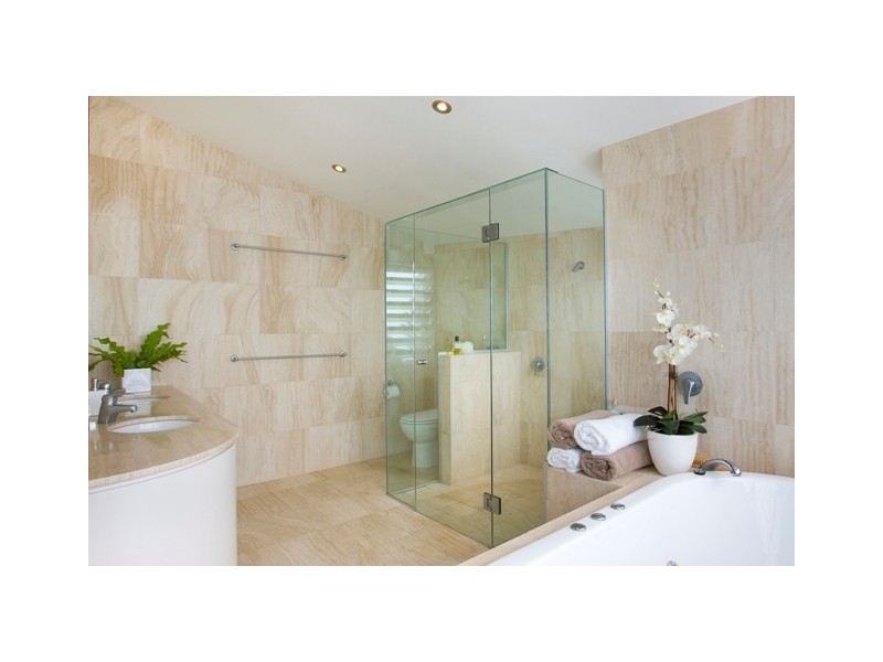 2 The Promontory, Noosa Waters QLD 4566