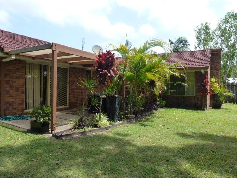 43 Lake Entrance Blvd, Noosaville QLD 4566