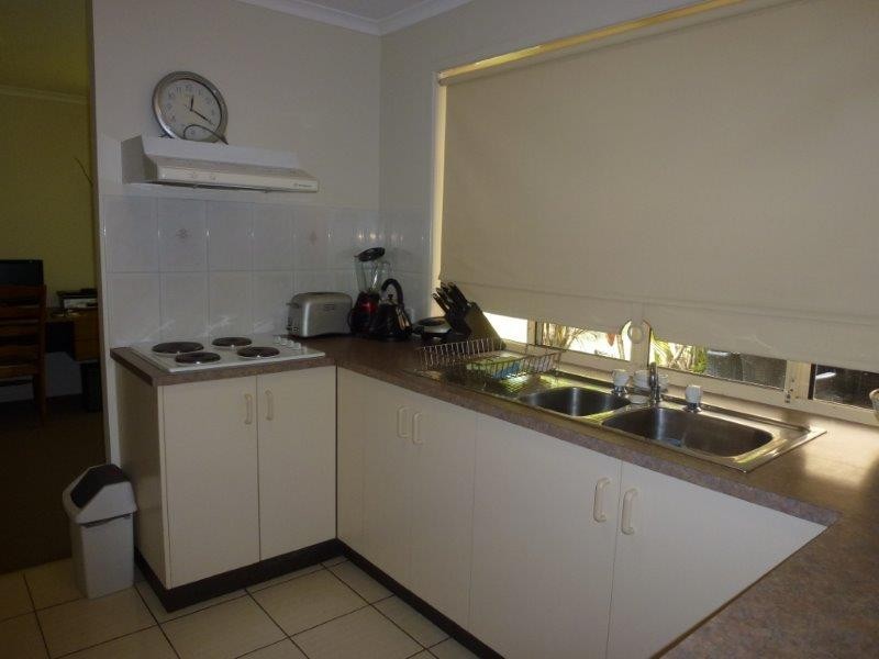 43 Lake Entrance Blvd, Noosaville QLD 4566