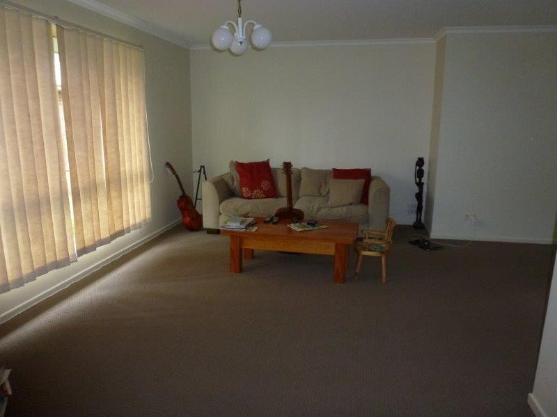 43 Lake Entrance Blvd, Noosaville QLD 4566