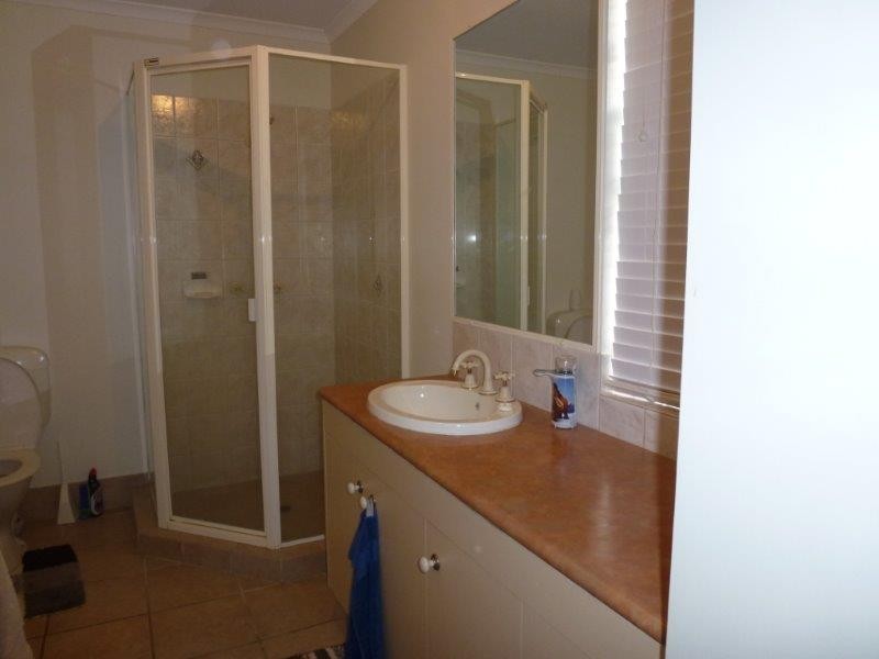 43 Lake Entrance Blvd, Noosaville QLD 4566