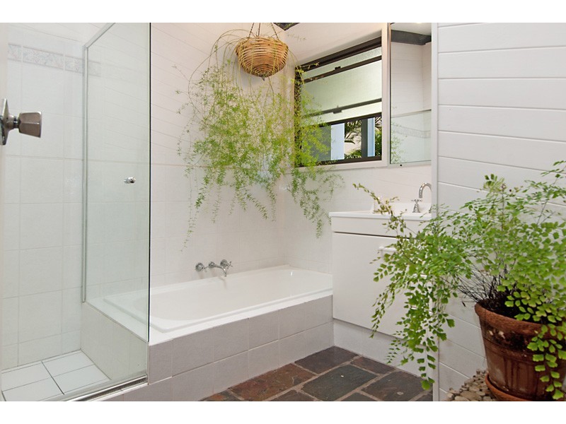 9 Ridgeway Street, Sunrise Beach QLD 4567