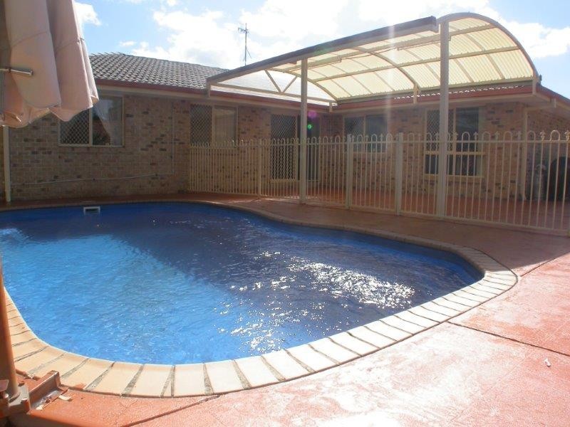 2 Tulipwood Street, Noosaville QLD 4566