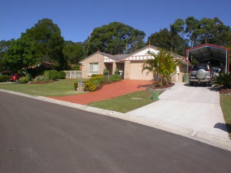 2 Tulipwood Street, Noosaville QLD 4566