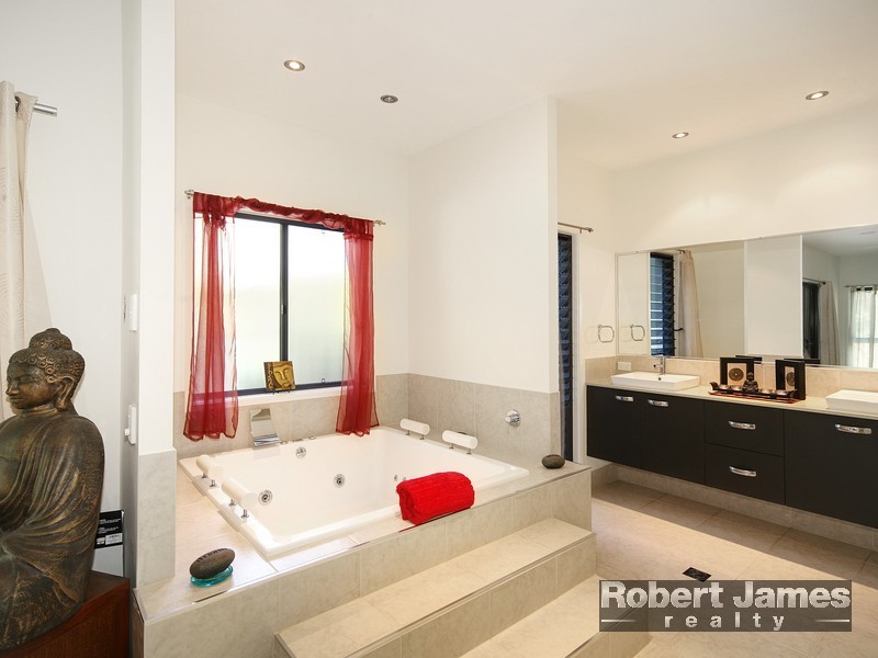 3 Noomar Drive, Doonan QLD 4562