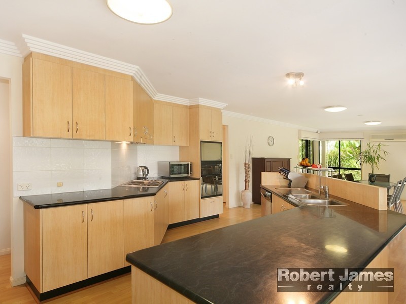 7 Noosa Banks Drive, Tewantin QLD 4565