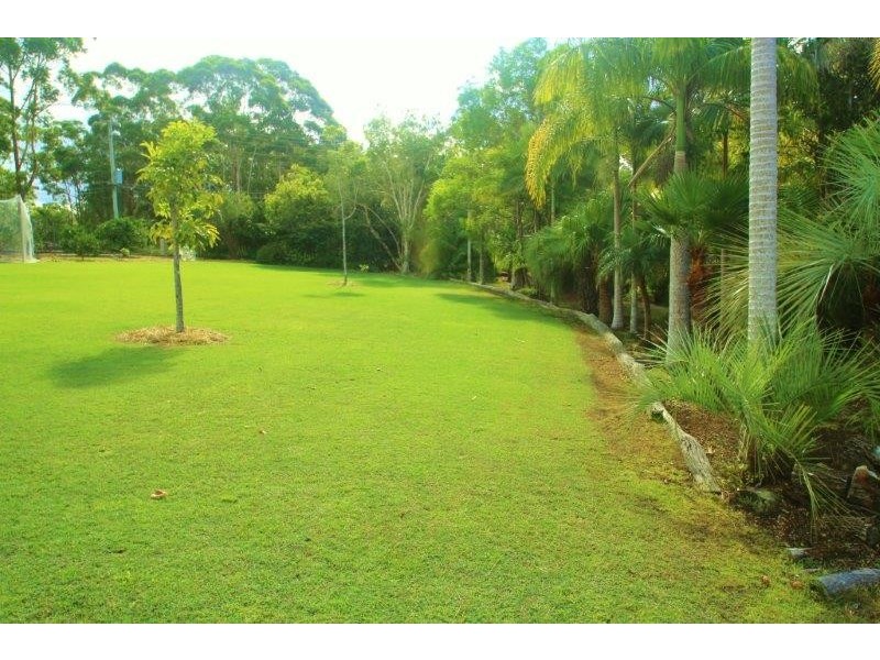 5 Kingsgate Drive, Tinbeerwah QLD 4563