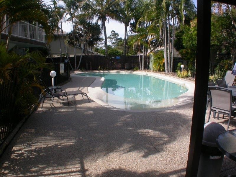 216/4 Lake Weyba Drive, Noosaville QLD 4566