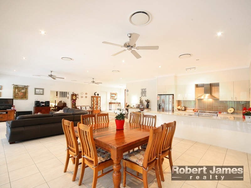 27 Cooroibah Crescent, Tewantin QLD 4565