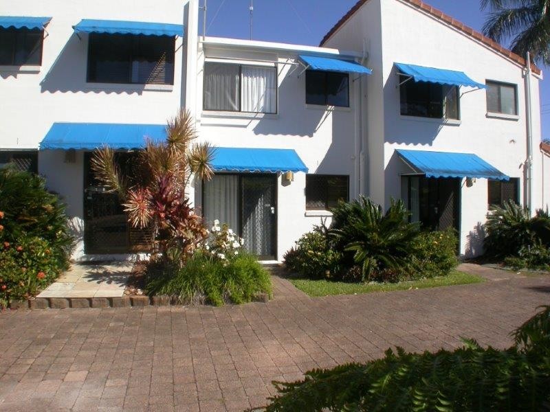 2/272 Weyba Road, Noosaville QLD 4566