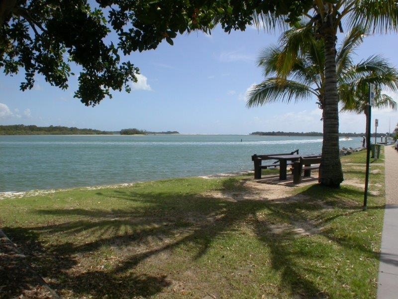 2/272 Weyba Road, Noosaville QLD 4566