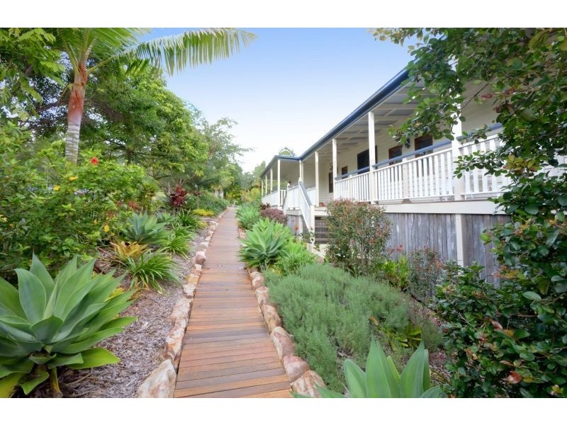 10 Flooded Gum Place, Black Mountain QLD 4563