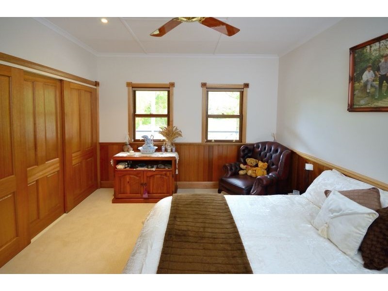 10 Flooded Gum Place, Black Mountain QLD 4563