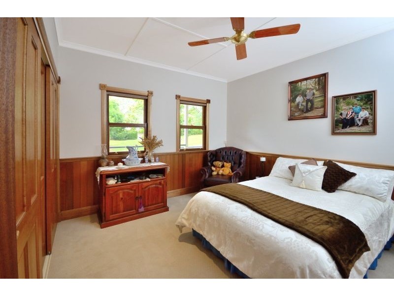 10 Flooded Gum Place, Black Mountain QLD 4563