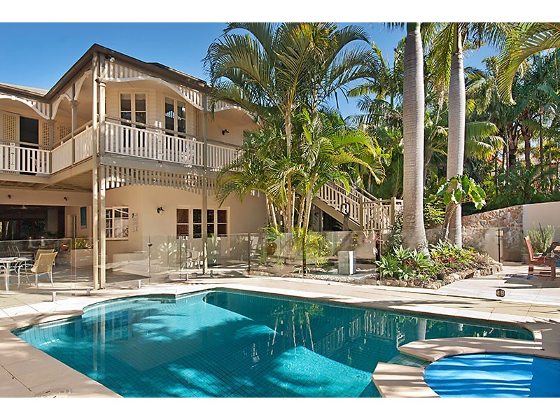 9 Tangmere Court, Noosa Heads QLD 4567