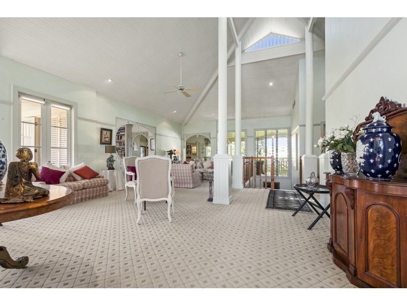 9 Tangmere Court, Noosa Heads QLD 4567