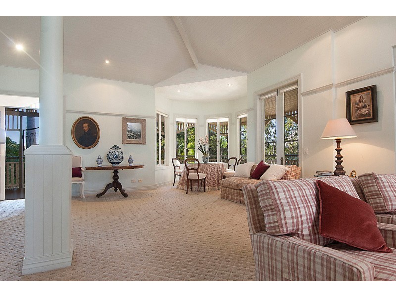 9 Tangmere Court, Noosa Heads QLD 4567
