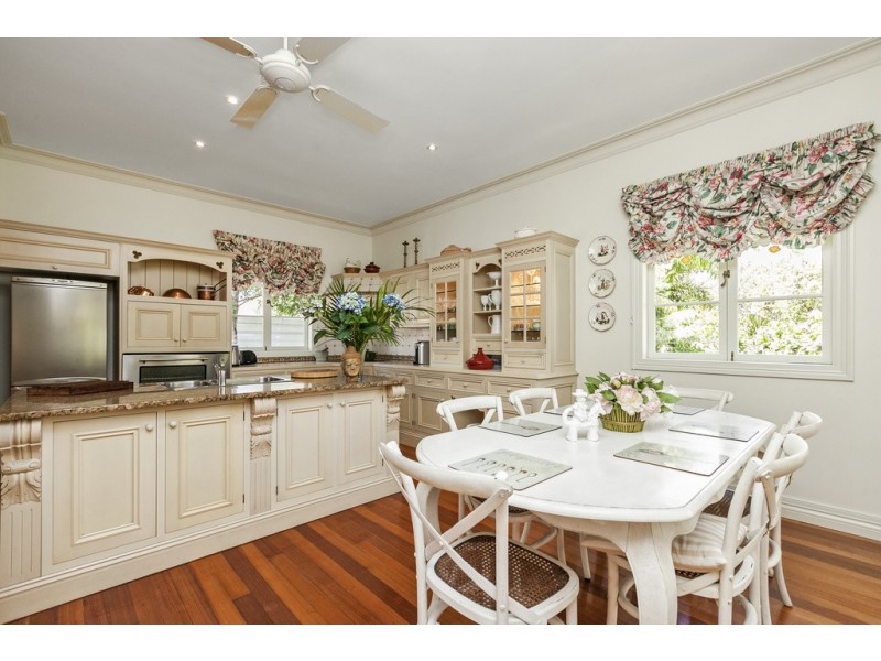 9 Tangmere Court, Noosa Heads QLD 4567