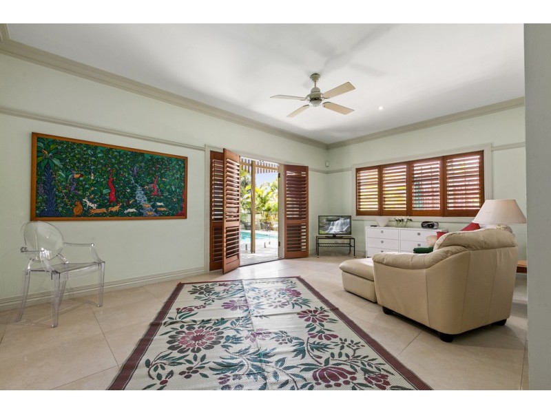 9 Tangmere Court, Noosa Heads QLD 4567