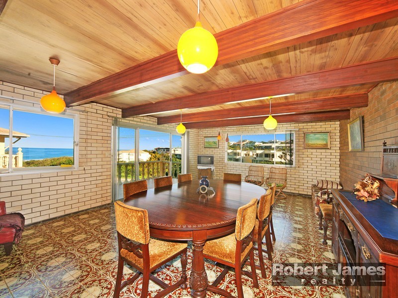4 Sobraon Street, Sunrise Beach QLD 4567