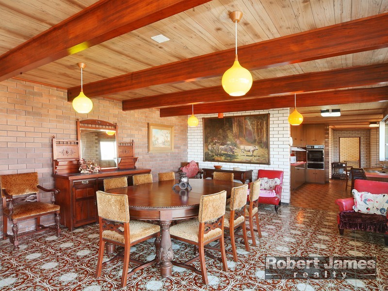 4 Sobraon Street, Sunrise Beach QLD 4567