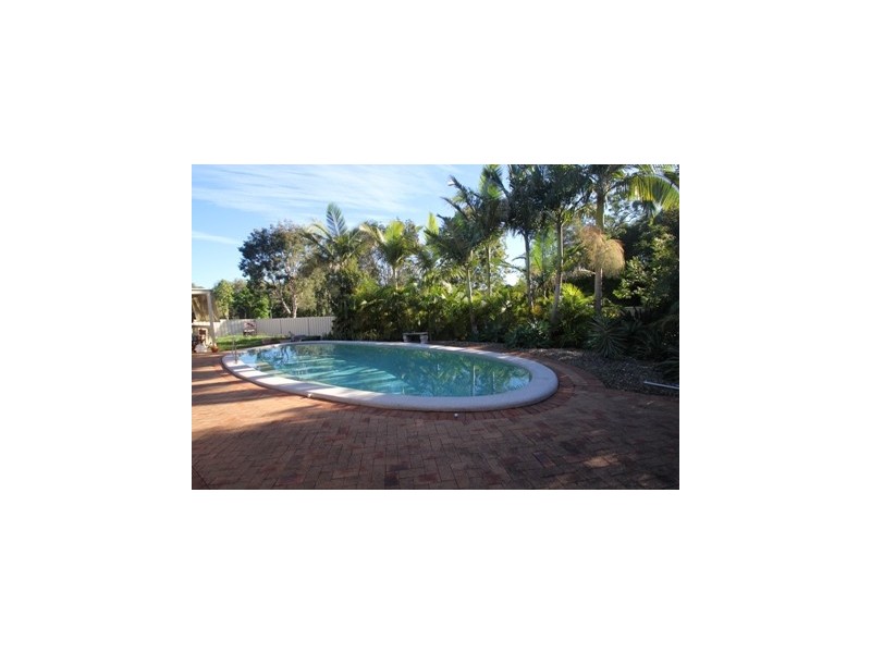 15 Flame Tree Drive, Tewantin QLD 4565