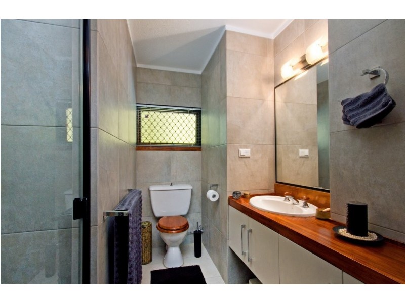 Unit 2/ 28 Viewland Drive, Noosa Heads QLD 4567