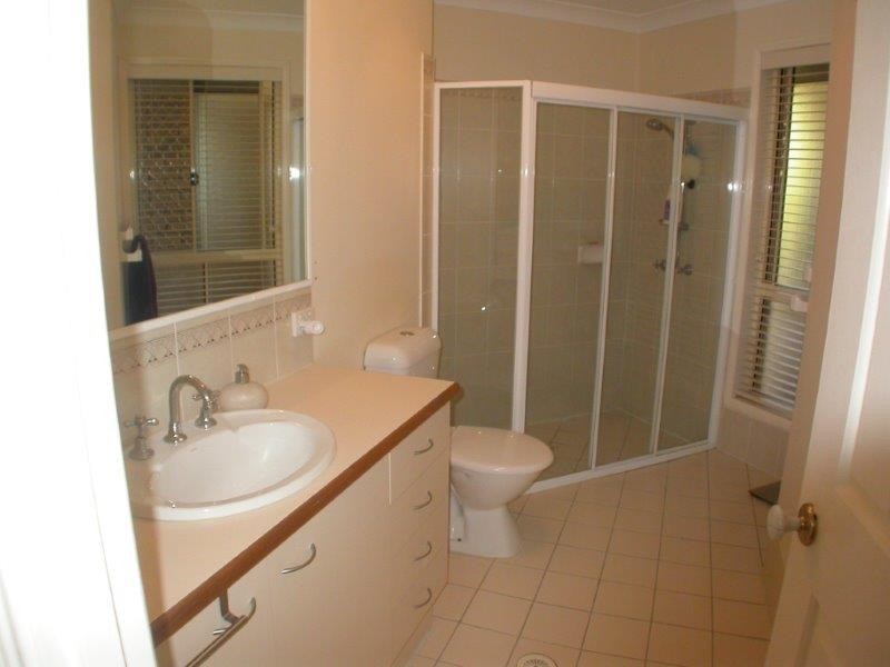 8 Cooba Place, Noosaville QLD 4566