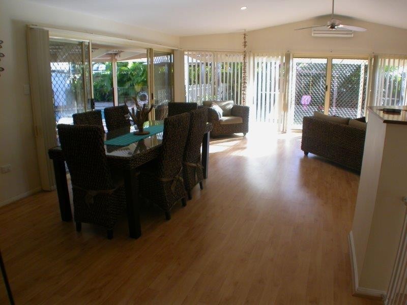 8 Cooba Place, Noosaville QLD 4566