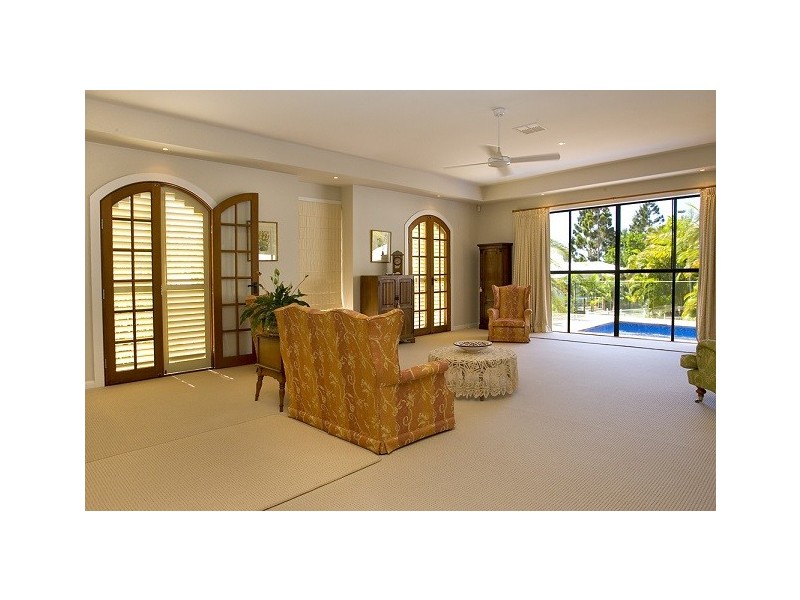 4 Tangmere Court, Noosa Heads QLD 4567