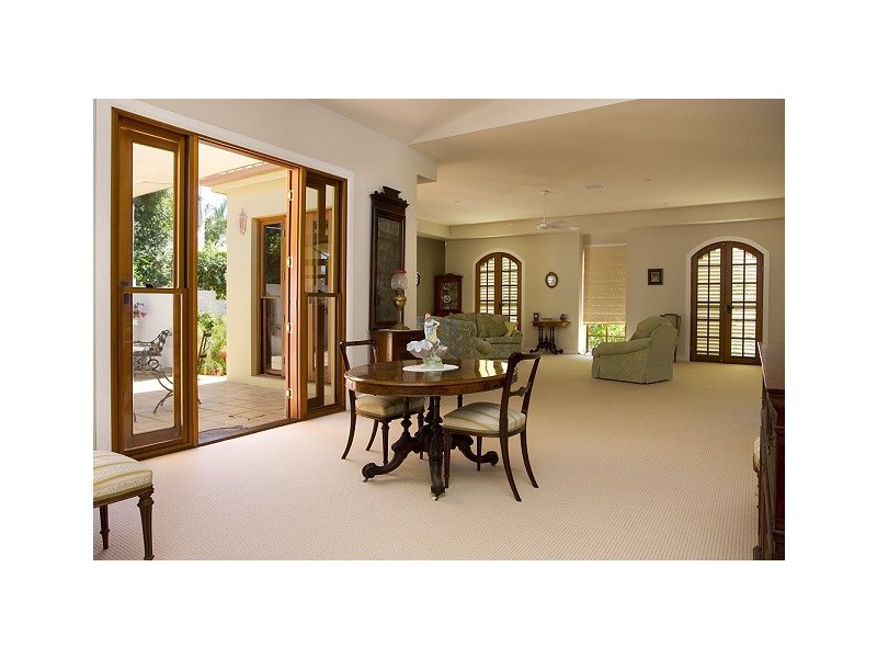 4 Tangmere Court, Noosa Heads QLD 4567