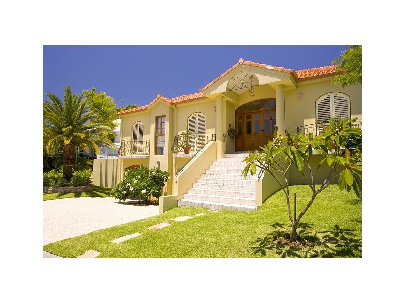 4 Tangmere Court, Noosa Heads QLD 4567