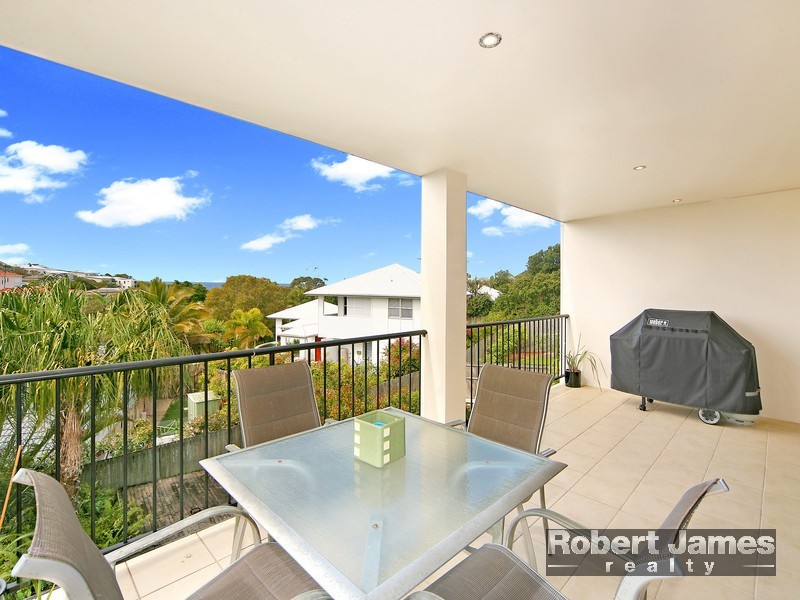 1/64 Southern Cross Parade, Sunrise Beach QLD 4567