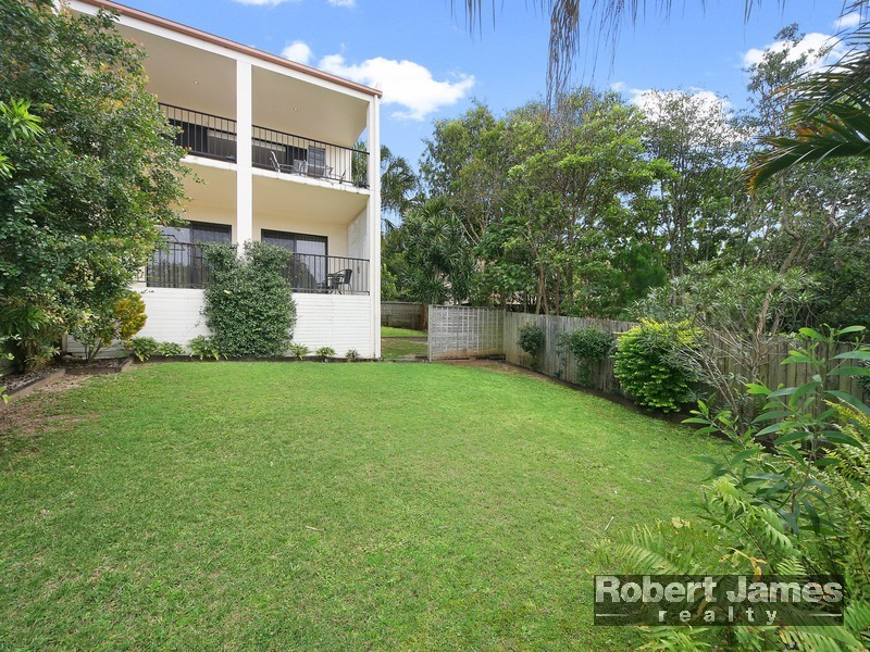 1/64 Southern Cross Parade, Sunrise Beach QLD 4567
