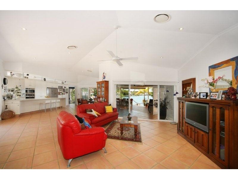 5 The Peninsula, Noosa Waters QLD 4566