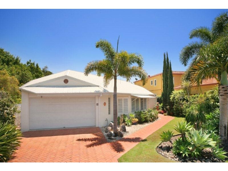 5 The Peninsula, Noosa Waters QLD 4566