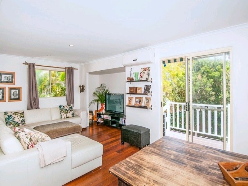 6 Wollomia Way, Sunrise Beach QLD 4567