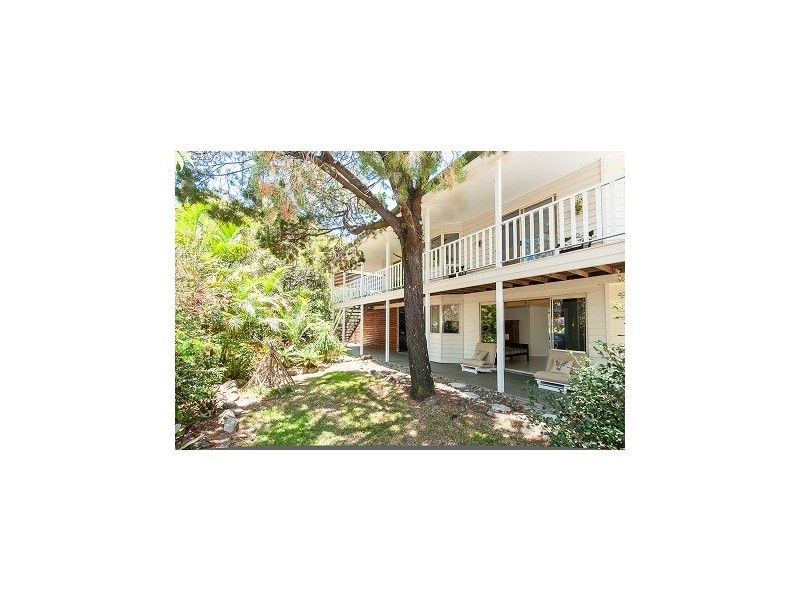 6 Wollomia Way, Sunrise Beach QLD 4567