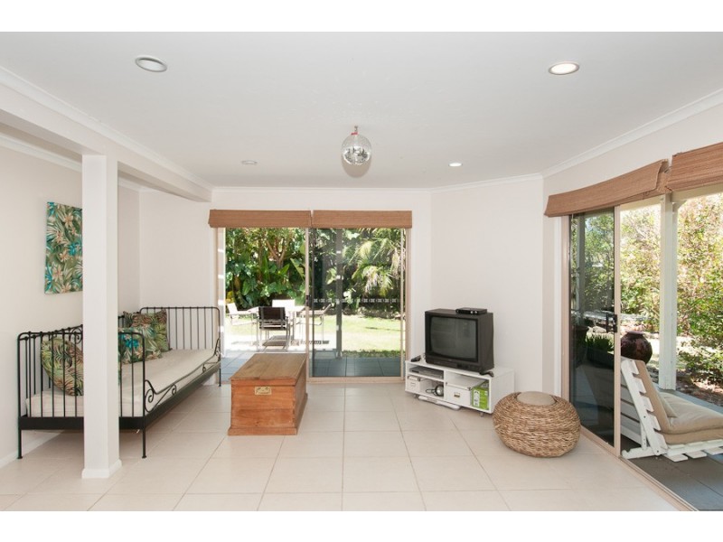 6 Wollomia Way, Sunrise Beach QLD 4567