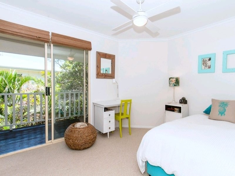 6 Wollomia Way, Sunrise Beach QLD 4567