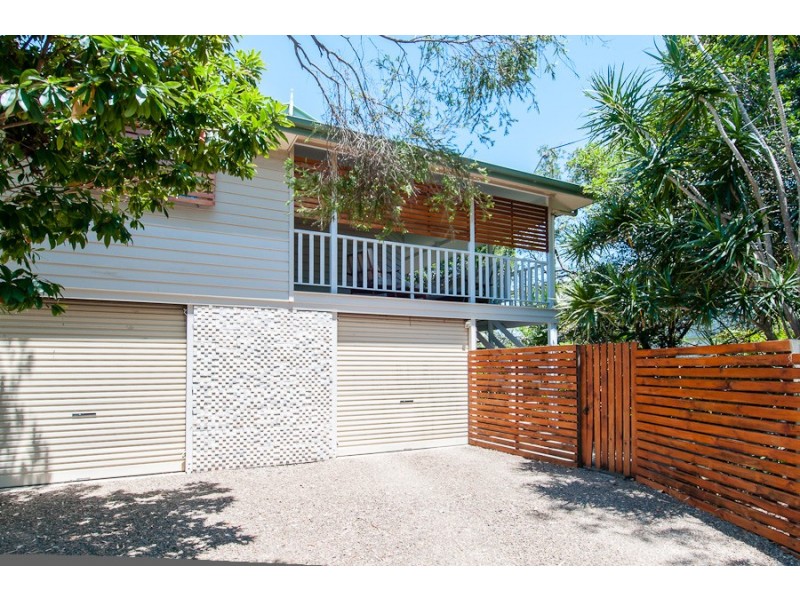 6 Wollomia Way, Sunrise Beach QLD 4567