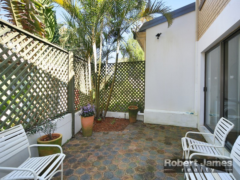 2/21 Bottlebrush Avenue, Noosa Heads QLD 4567